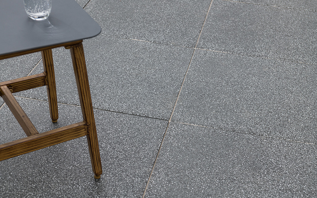 Terrassenplatte quadratisch anthrazit