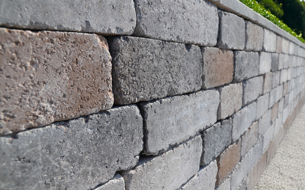 VeronaAntik light-Mauer muschelkalk
