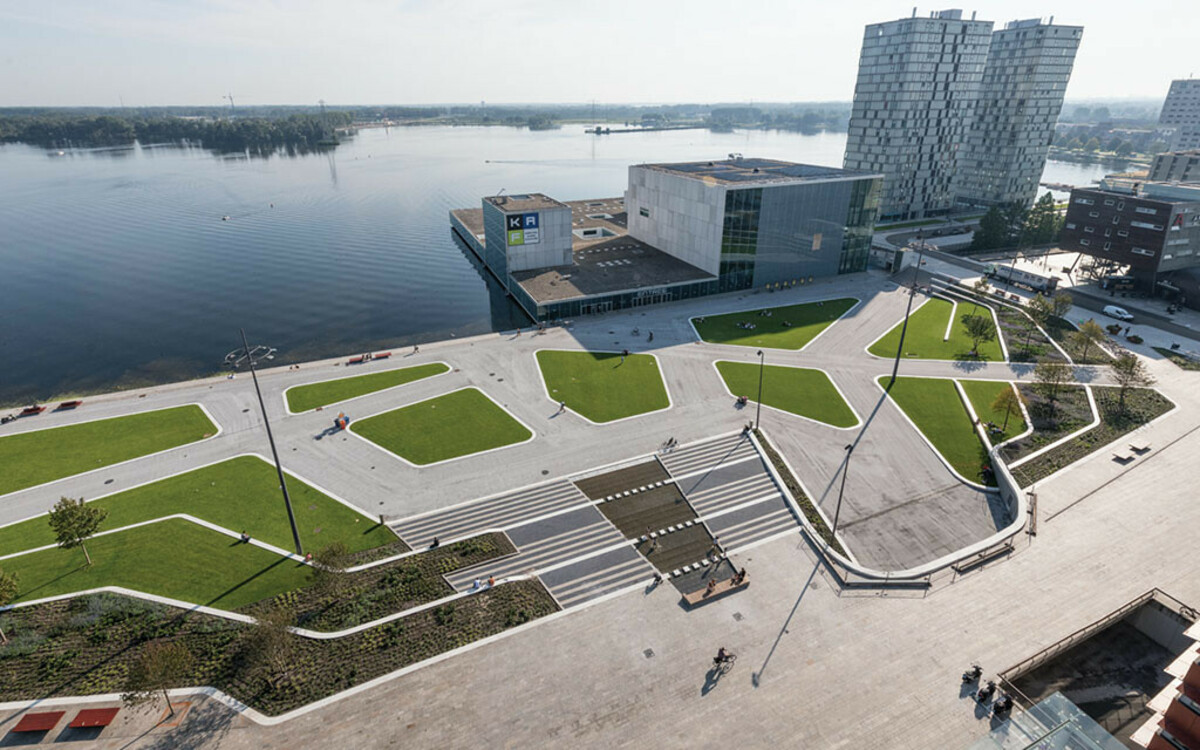 Öffentliche Platzgestaltung Hafen Park