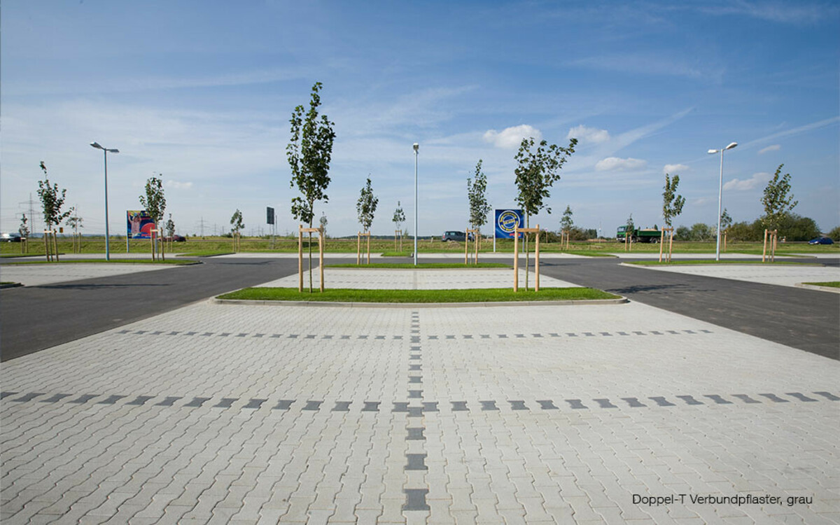 Parkplatz Pflastersteine Doppel T