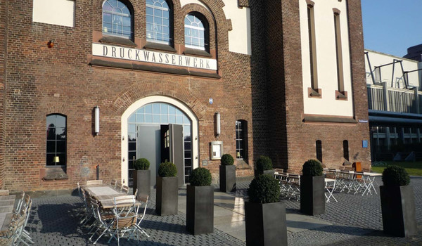 60327-frankfurt-restaurant-druckwasserwerk.jpg (1600x1100)