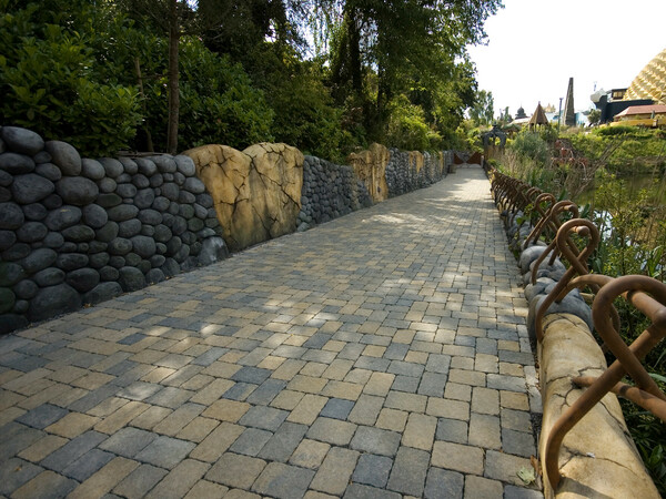 Phantasialand Brühl Gehweg