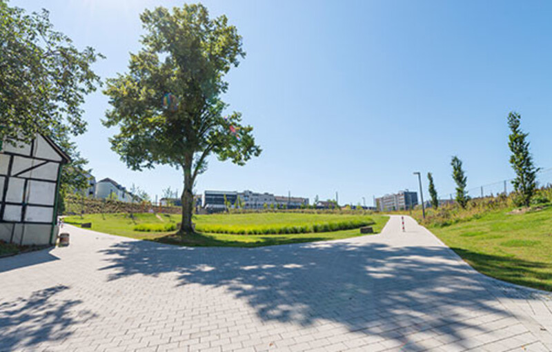 Hefelmannpark Heiligenhaus Gehweg Pflastersteine