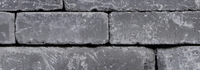 anthrazitfarbene Mauersteine mit rustikaler Oberfläche, Produkt für Garten- und Landschaftsbau